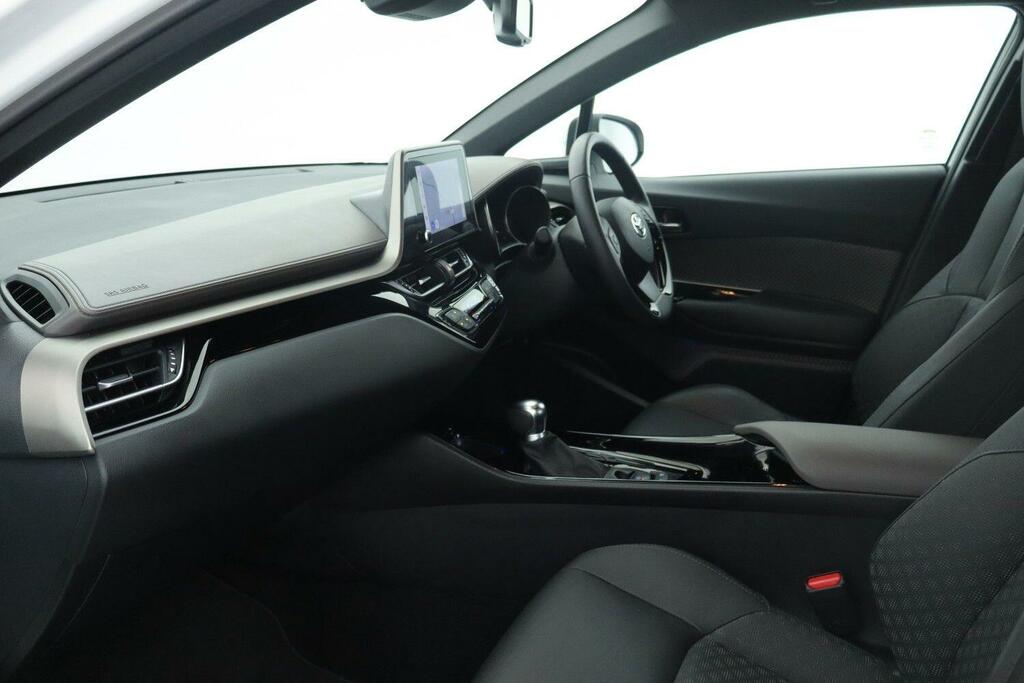 Toyota C-Hr 2.0 Vvt-h Gpf Excel Suv Hybrid Cvt Euro White #5