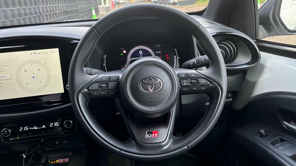 Toyota Aygo X 1.5H Gr Sport Cvt Euro 6 Ss White #6
