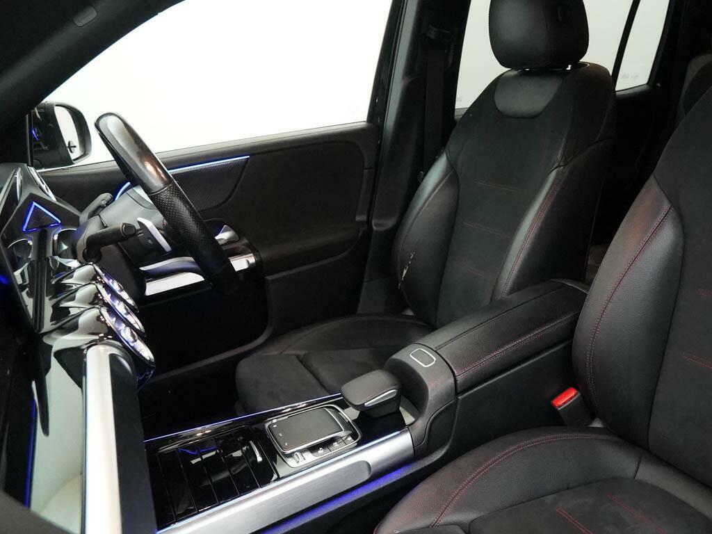 Mercedes-Benz GLB Class 220D 4Matic Amg Line Premium 8G-tronic Black #41
