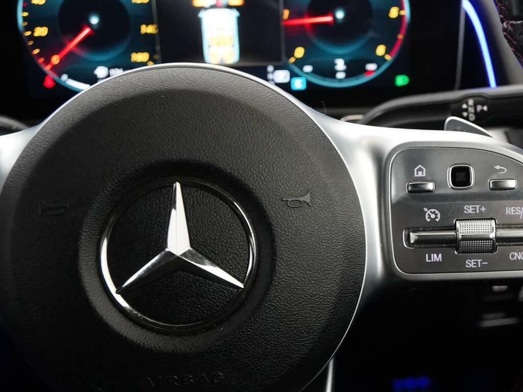 Mercedes-Benz GLB Class 220D 4Matic Amg Line Premium 8G-tronic Black #30