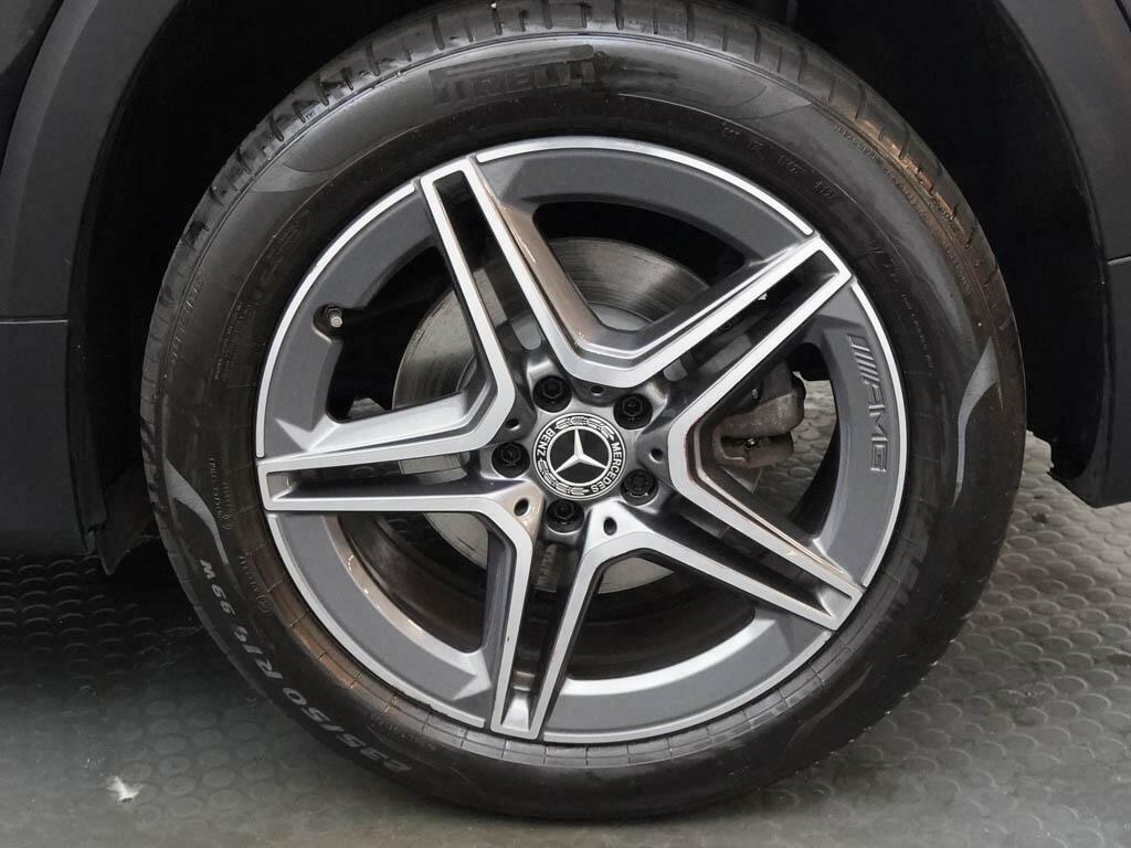 Mercedes-Benz GLB Class Glb 220 D 4Matic Amg Line Premium Black #6