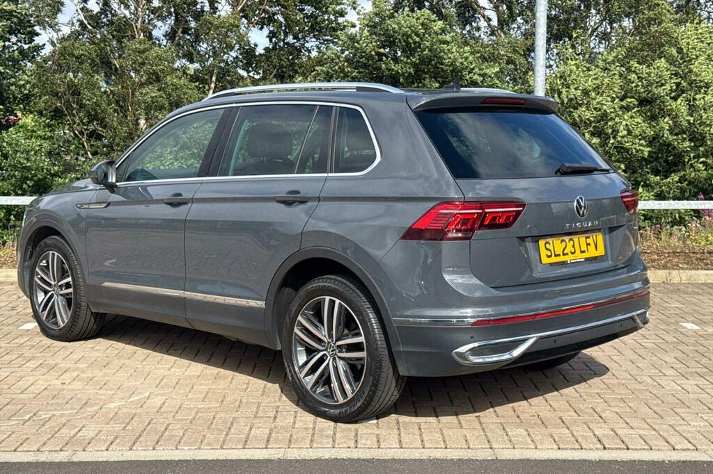 Volkswagen Tiguan 2.0 Tsi 4Motion Elegance Dsg Grey #3