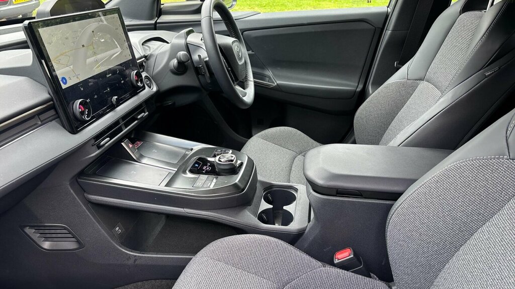 Toyota bZ4X 73.1Kwh Design Grey #5