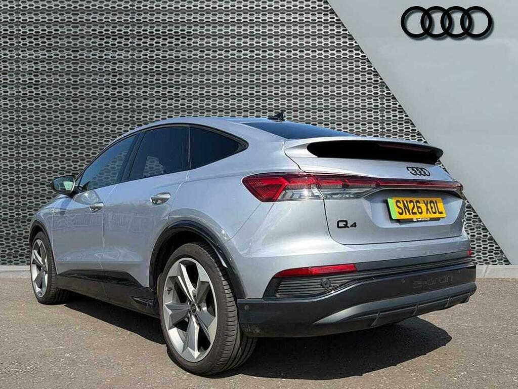 Audi Q4 E Tron Q4 Sportback Black Edition 45 E-tron Quattro 210,0 Silver #3