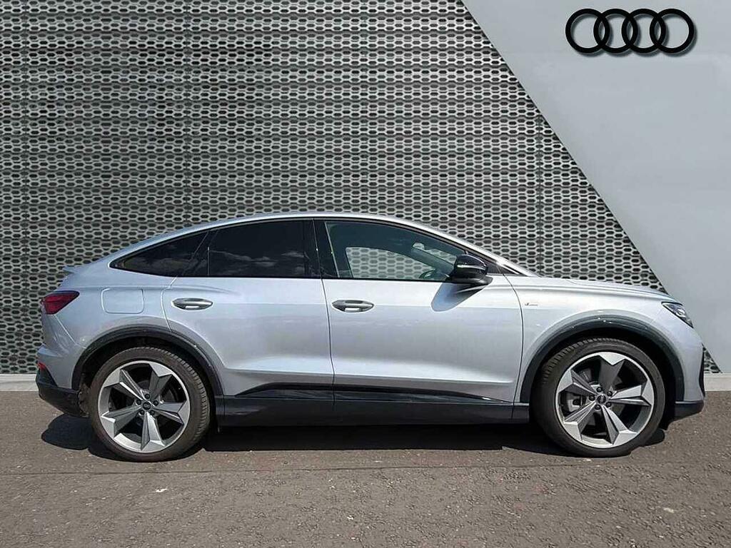 Audi Q4 E Tron Q4 Sportback Black Edition 45 E-tron Quattro 210,0 Silver #4