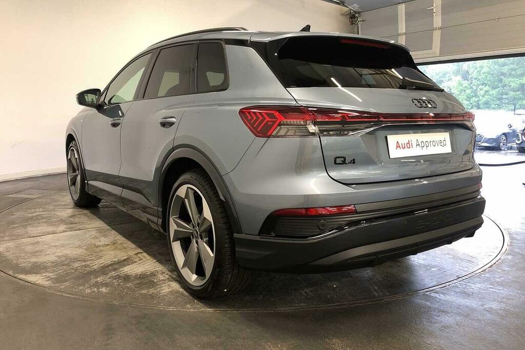 Audi Q4 E Tron Q4 Black Edition 55 E-tron Quattro 250,00 Kw Blue #3