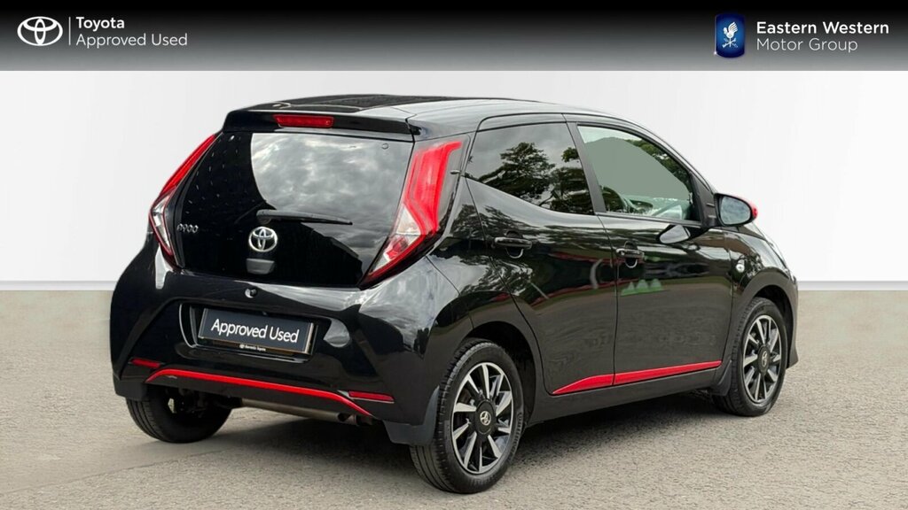 Toyota Aygo 1.0 Vvt-i X-trend X-shift Euro 6 Safety Sense Black #2