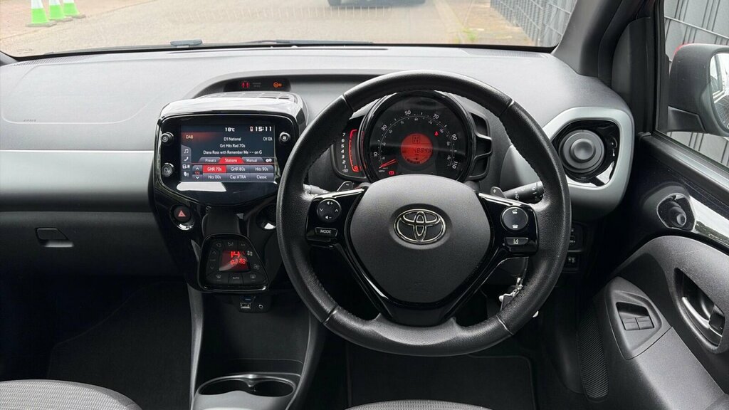 Toyota Aygo 1.0 Vvt-i X-trend X-shift Euro 6 Safety Sense Black #6