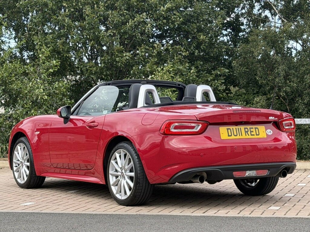 Fiat 124 Spider 1.4 Multiair Lusso Red #3