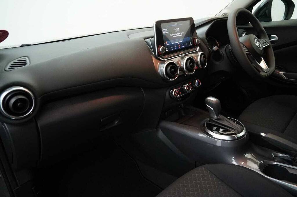 Nissan Juke 1.0 Dig-t 114 Acenta Dct With Rear Camera A White #2