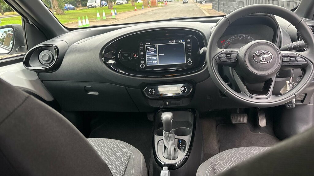 Toyota Aygo X 1.0 Vvt-i Edge X-shift Euro 6 Ss White #6