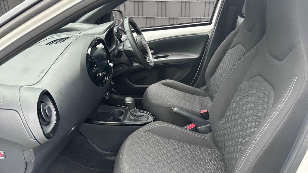 Toyota Aygo X 1.0 Vvt-i Edge X-shift Euro 6 Ss White #5