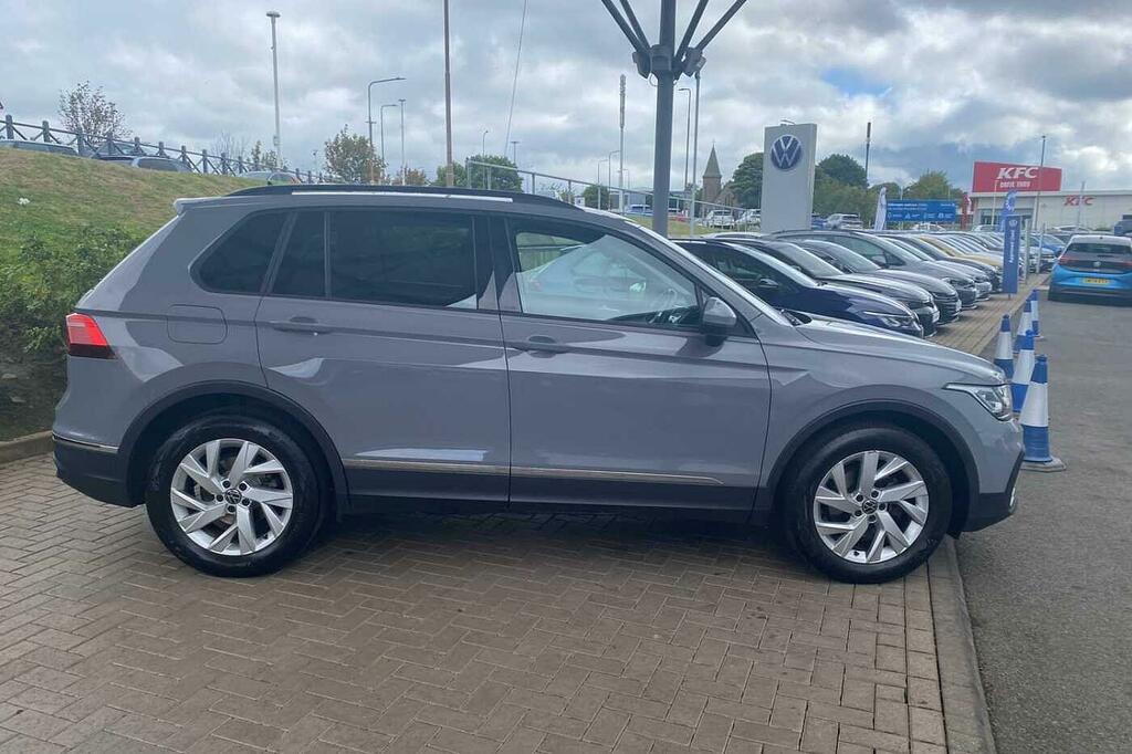 Volkswagen Tiguan 1.5 Tsi 150 Life Grey #4