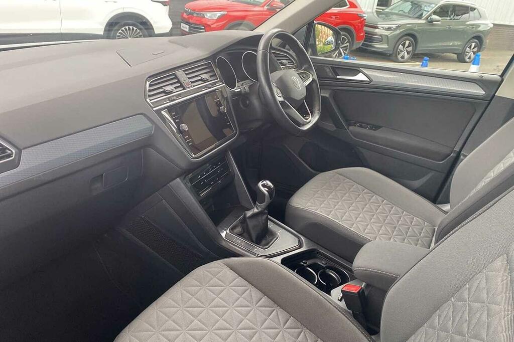Volkswagen Tiguan 1.5 Tsi 150 Life Grey #2