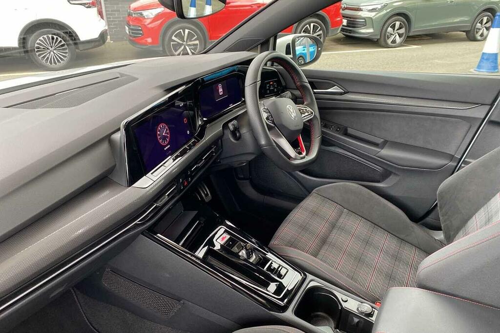 Volkswagen Golf 2.0 Tsi Gti Dsg White #2