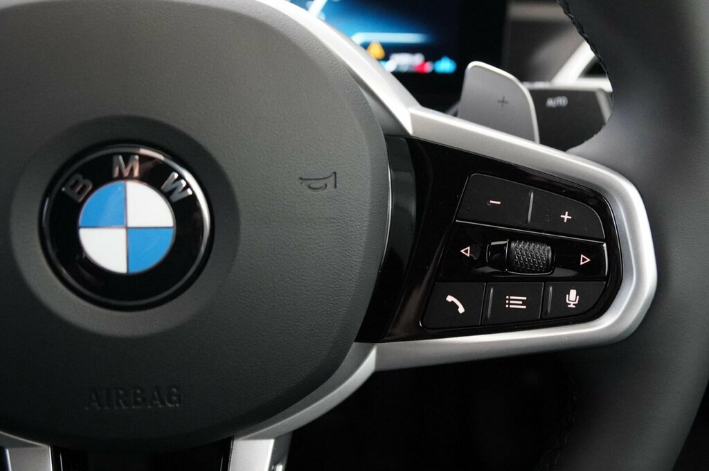 BMW 4 Series M440i Xdrive Convertible Red #36