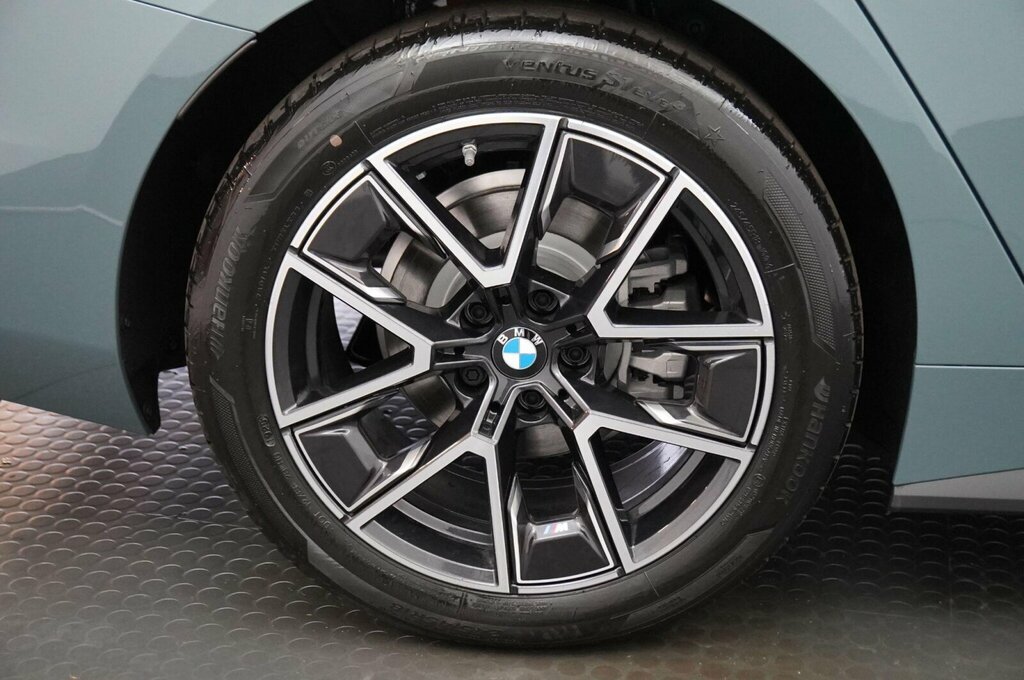 BMW 4 Series M440i Xdrive Convertible Red #21