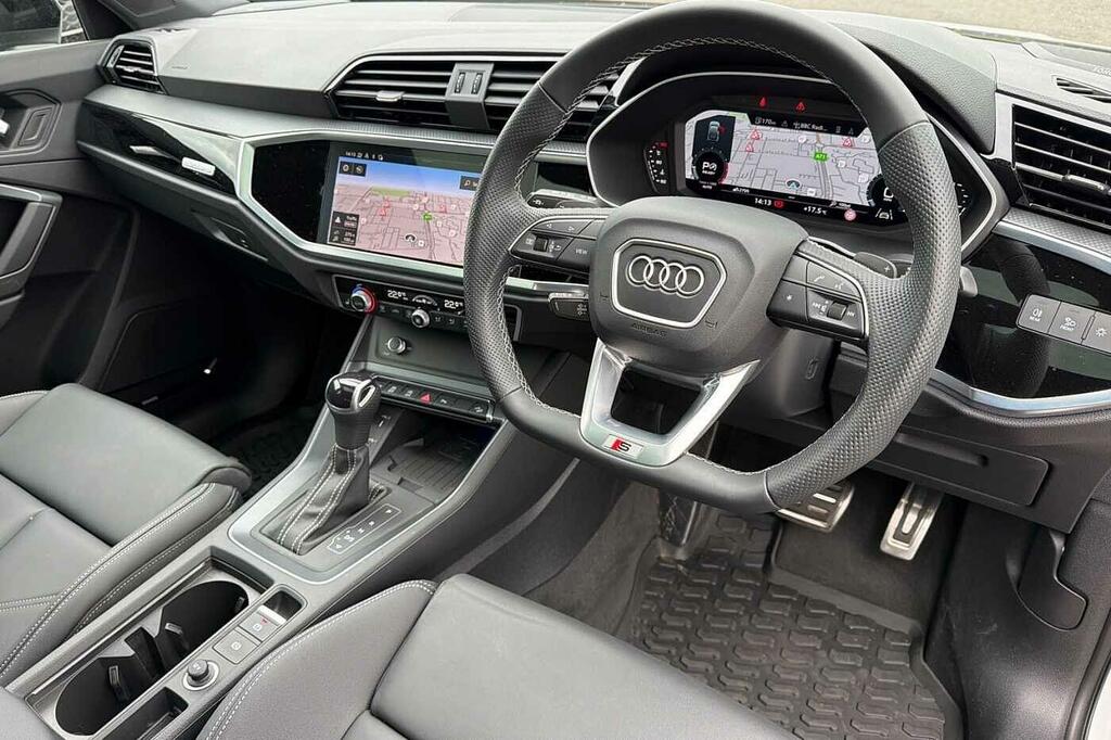 Audi Q3 Black Edition 40 Tfsi Quattro 190 Ps S Tronic White #6