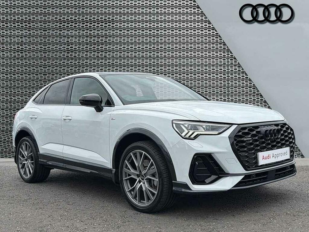 Audi Q3 Black Edition 40 Tfsi Quattro 190 Ps S Tronic White