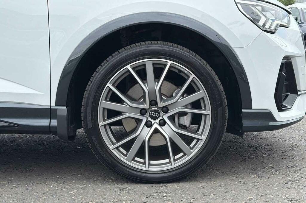 Audi Q3 Black Edition 40 Tfsi Quattro 190 Ps S Tronic White #5