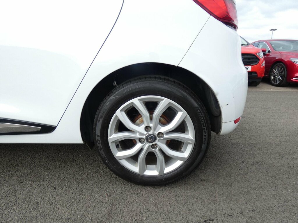 Renault Clio 1.2 16V Dynamique Nav Euro 6 White #4