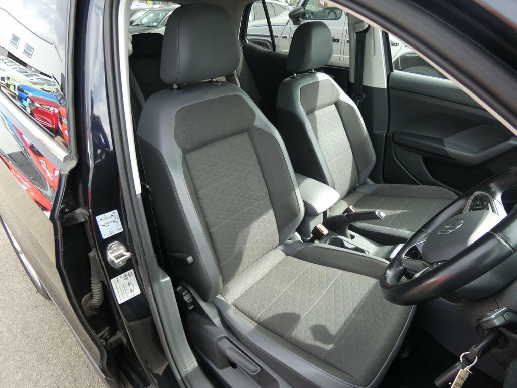 Volkswagen T-Cross Se Tsi Red #11