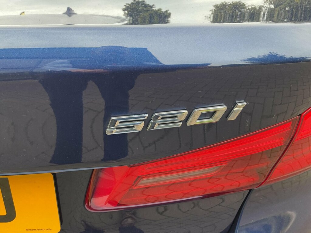 BMW 5 Series 520D Xdrive M Sport Black #31