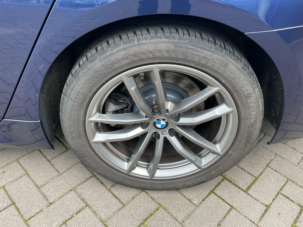 BMW 5 Series 520D Xdrive M Sport Black #22