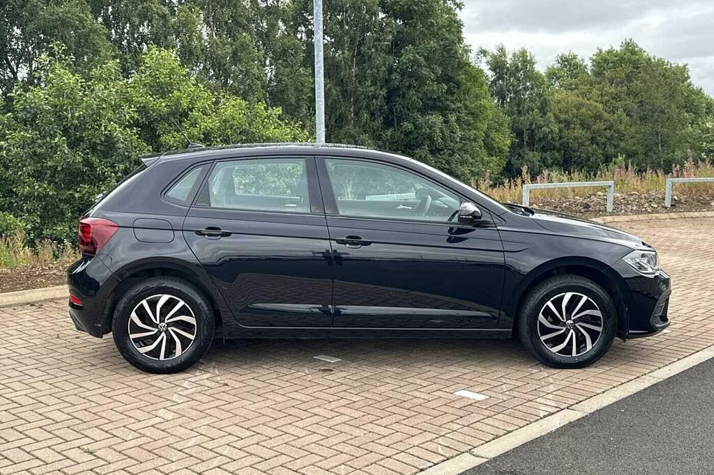 Volkswagen Polo 1.0 Life Black #4