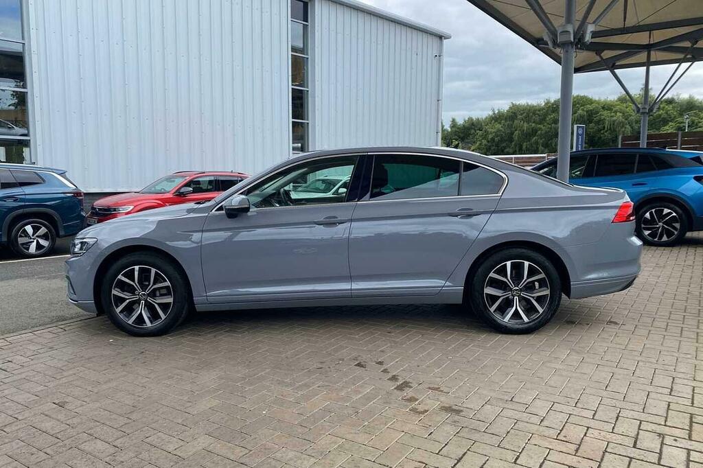 Volkswagen Passat Mk8 Facelift Sal 1.5 Tsi 150 R-line Evo Dsg Grey #8