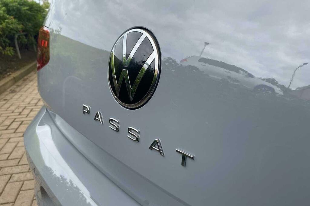 Volkswagen Passat Mk8 Facelift Sal 1.5 Tsi 150 R-line Evo Dsg Grey #40