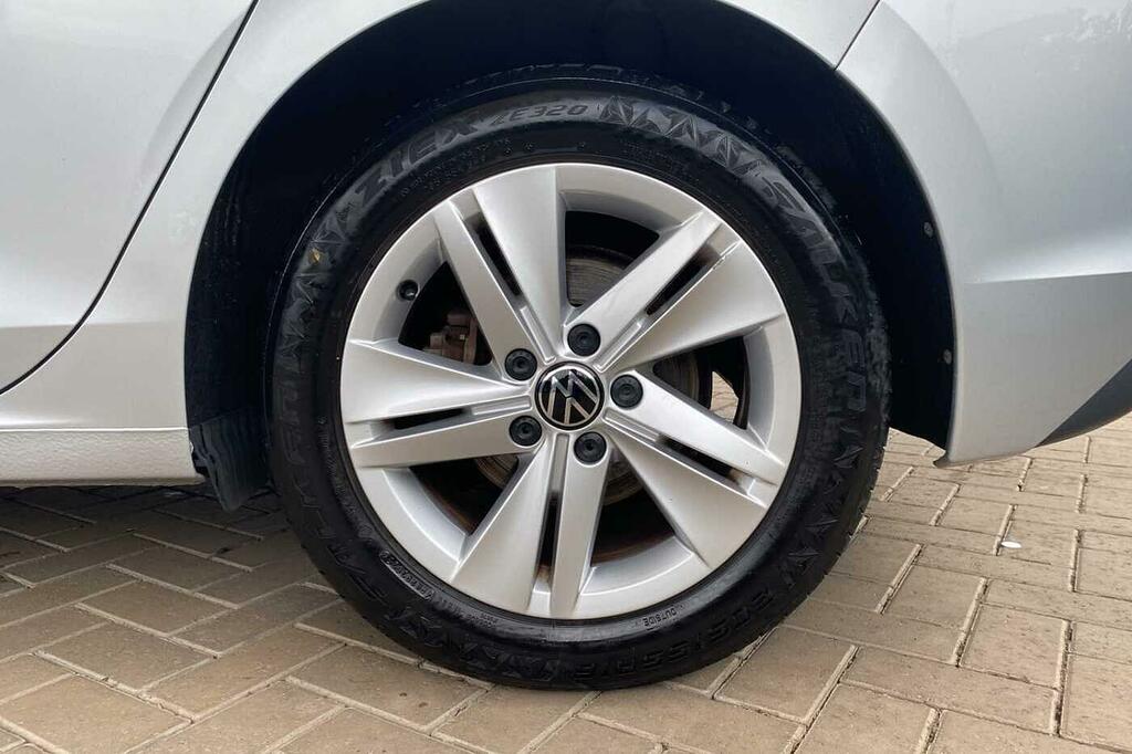Volkswagen Golf 1.5 Tsi 150 Life Silver #5