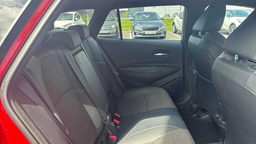Toyota Corolla 1.8 Vvt-h Icon Touring Spo White #8