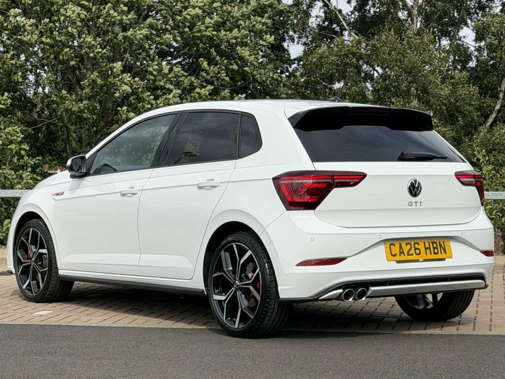 Volkswagen Polo 2.0 Tsi Gti Dsg White #3