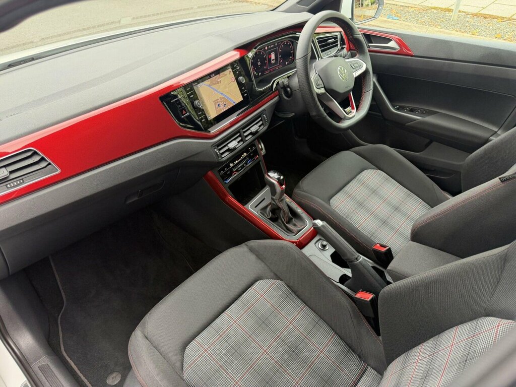 Volkswagen Polo 2.0 Tsi Gti Dsg White #2