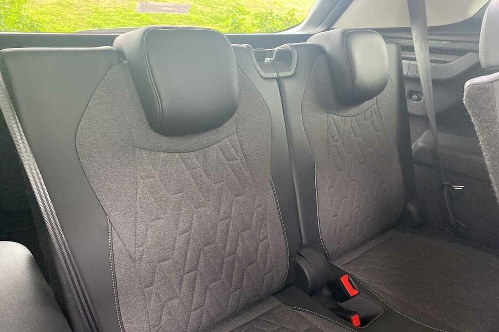 Volkswagen Tayron 2.0 Tdi R-line Dsg7 7 Seat Black #42