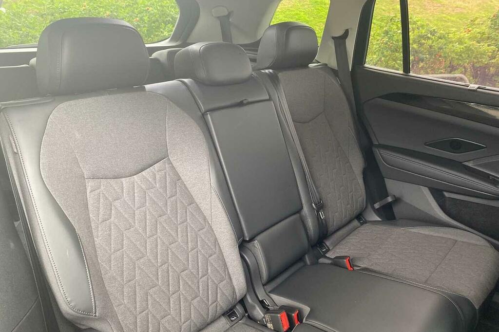 Volkswagen Tayron 2.0 Tdi R-line Dsg7 7 Seat Black #13
