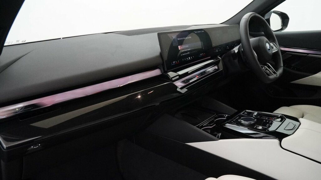 BMW 5 Series 520I M Sport Pro Saloon White #7