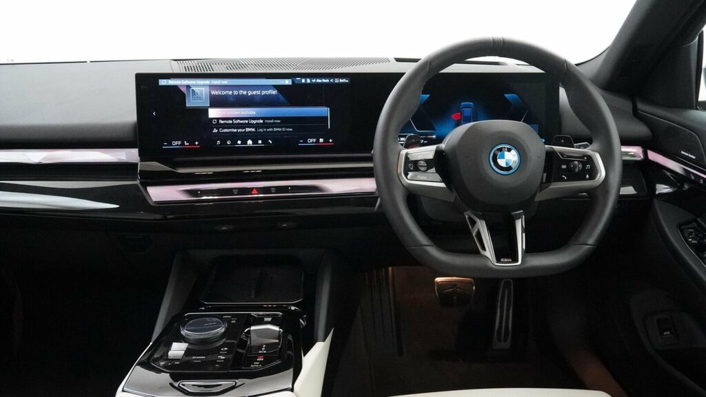BMW 5 Series 520I M Sport Pro Saloon White #28