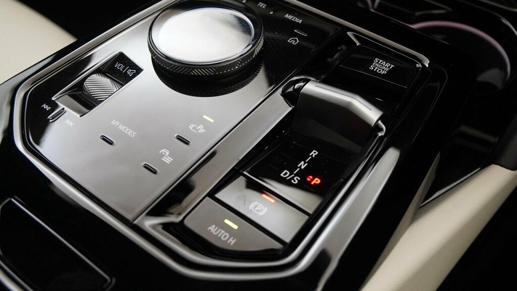 BMW 5 Series 520I M Sport Pro Saloon White #19