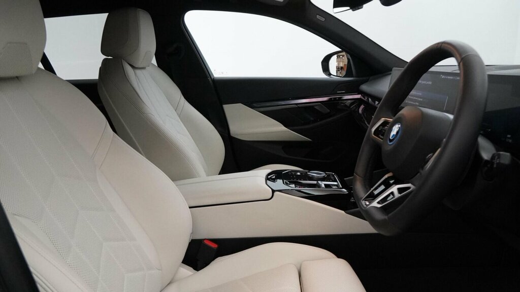 BMW 5 Series 520I M Sport Pro Saloon White #11