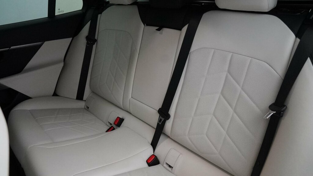 BMW 5 Series 520I M Sport Pro Saloon White #12