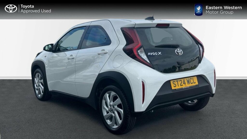 Toyota Aygo X 1.0 Vvt-i Pure Euro 6 Ss White #4