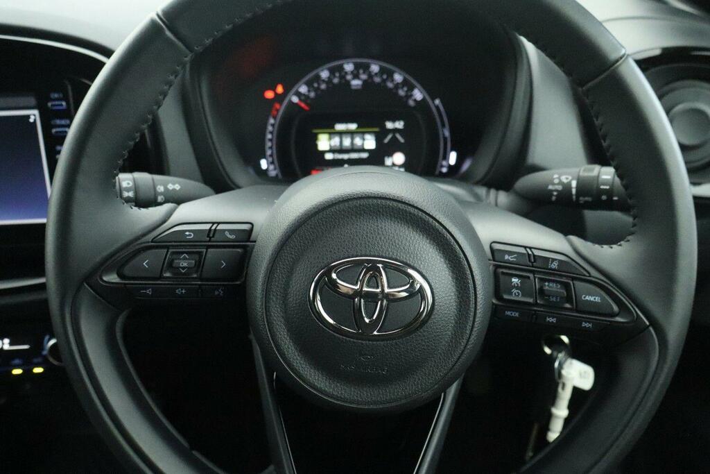 Toyota Aygo X 1.0 Vvt-i Edge Blue #10