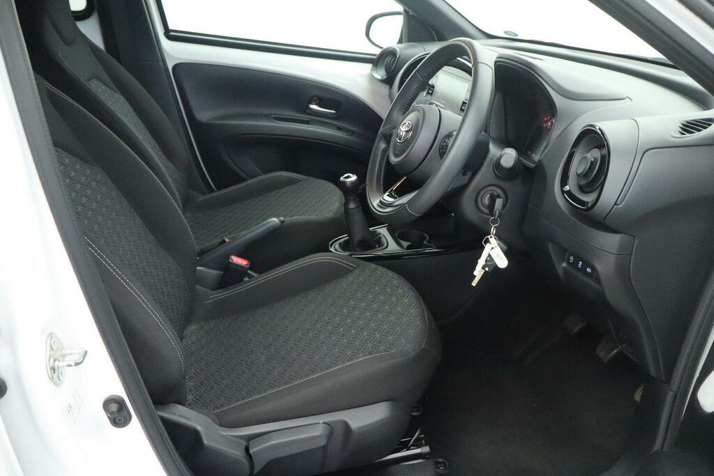 Toyota Aygo X 1.0 Vvt-i Edge Blue #12