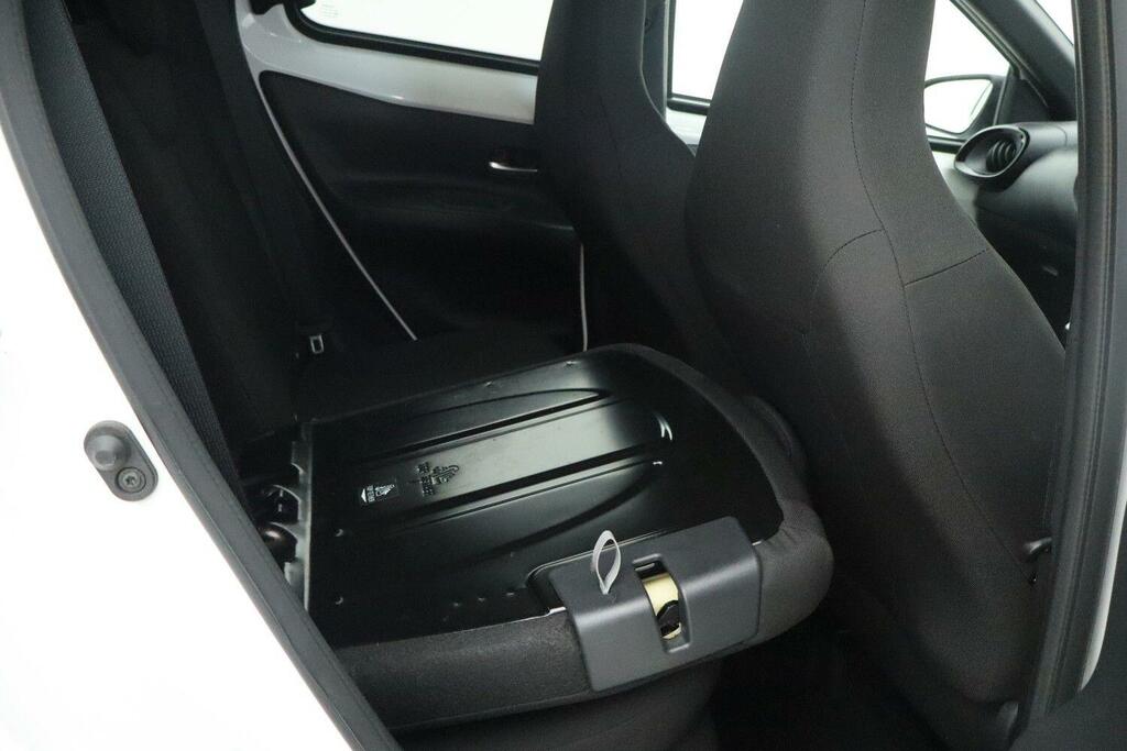 Toyota Aygo X 1.0 Vvt-i Edge Blue #17