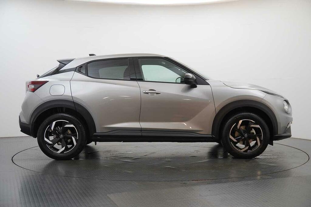 Nissan Juke 1.0 Dig-t 114 N-connecta With Sat Nav And Rear Vie Silver #6