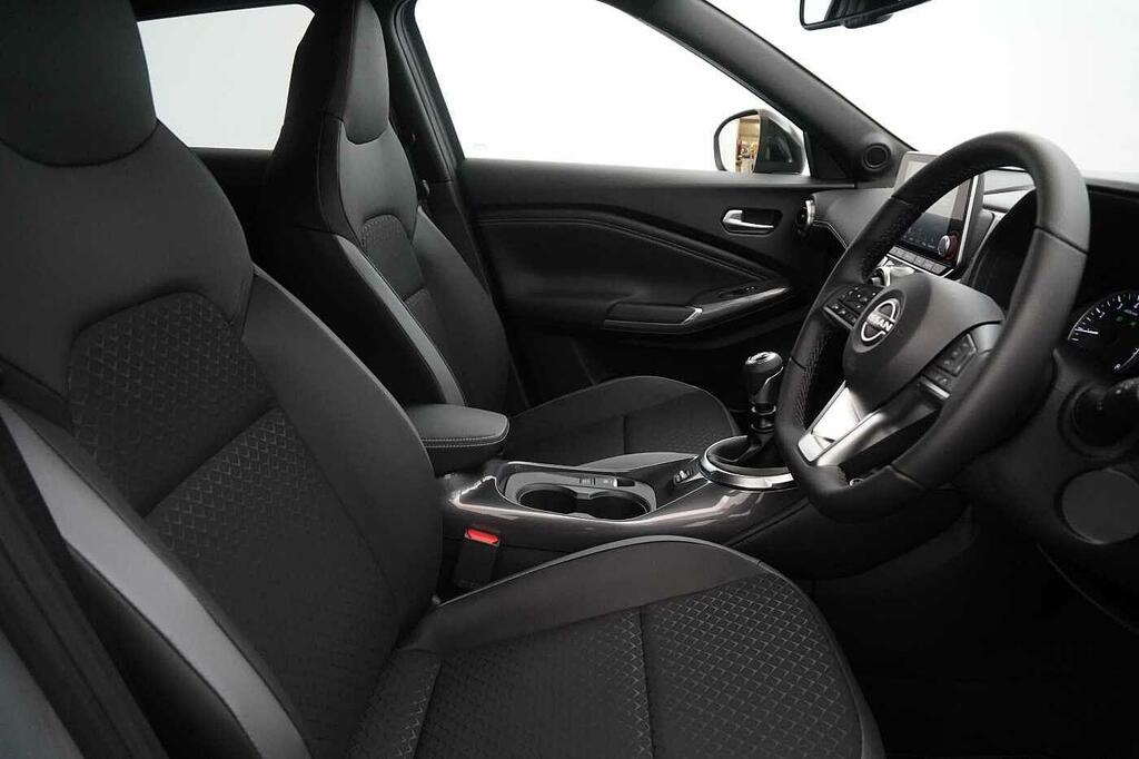 Nissan Juke 2023 1.0 Dig-t N-connecta Suv Dct Grey #17