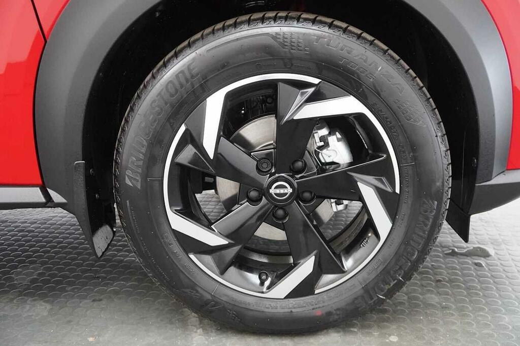 Nissan Juke Nissan Juke N-connecta Silver #9