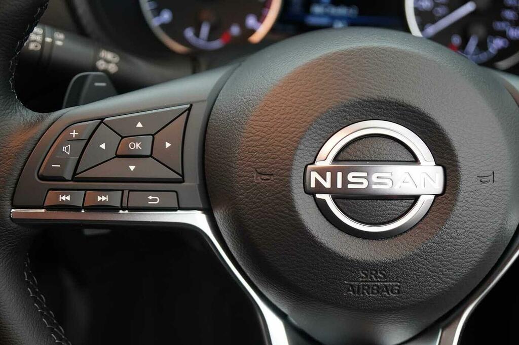 Nissan Juke Nissan Juke N-connecta Silver #31